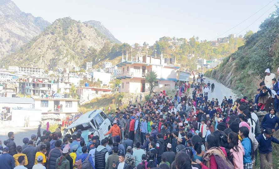 बाजुरामा स्कारपियो दुर्घटना हुँदा दुई जनाको मृत्यु 