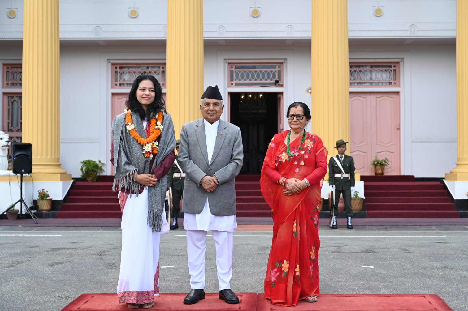 राष्ट्रपति पौडेलबाट पदक विजेता पलेशालाई सम्मान